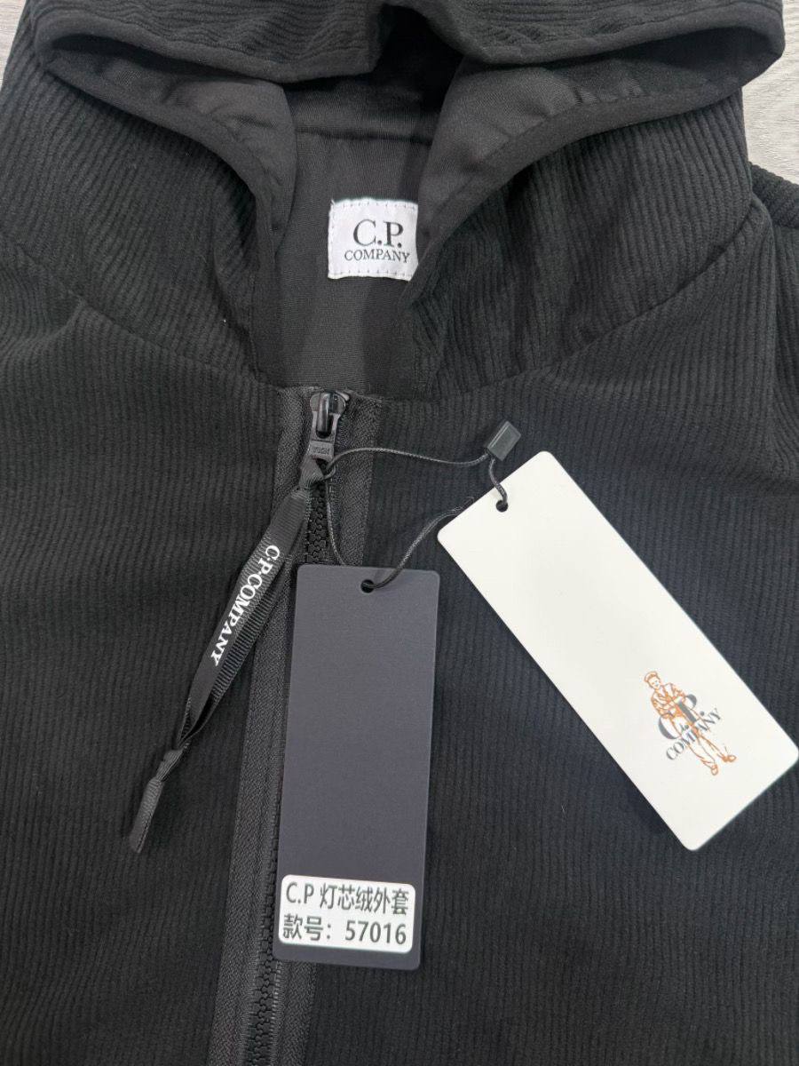 C.P. COMPANY ZIP-HOODIE