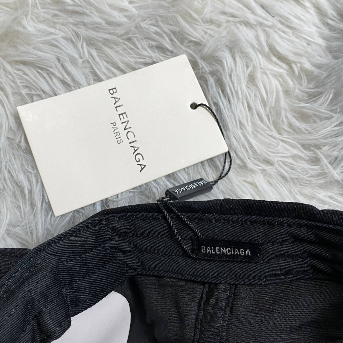 BALENCIAGA CAP BLACK