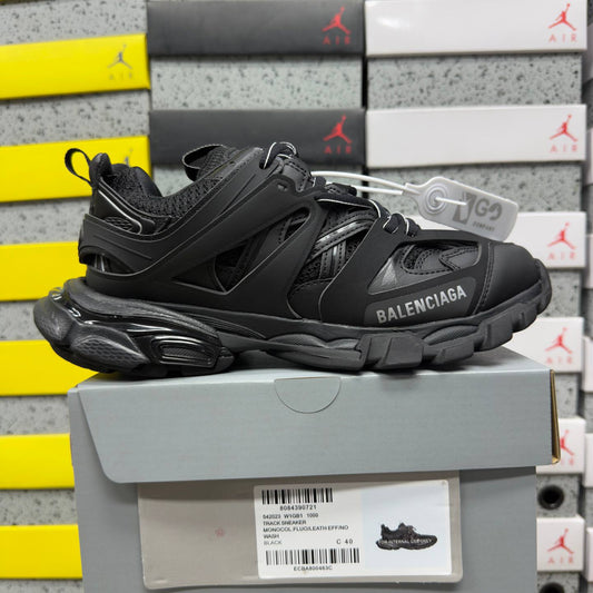BALENCIAGA TRACK 1.0 BLACK SNEAKERS