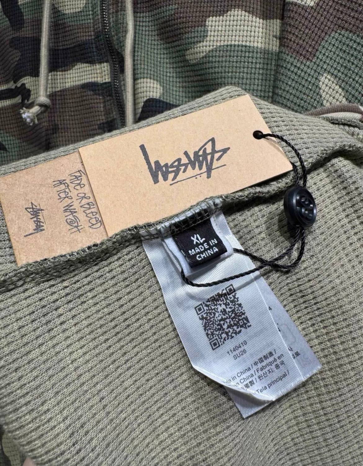 STUSSY ZIP-HOODIE