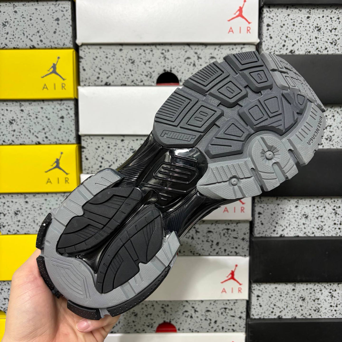 BALENCIAGA RUNNER GREY SNEAKERS