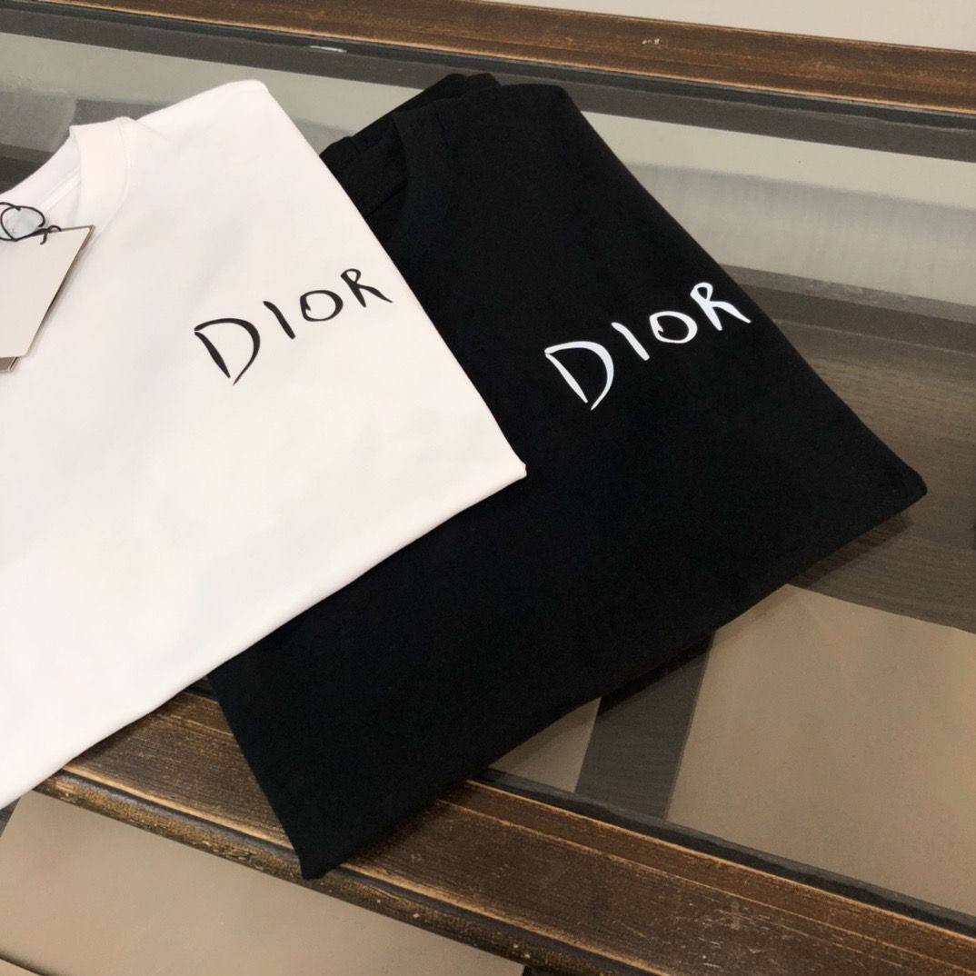 DIOR T-SHIRT
