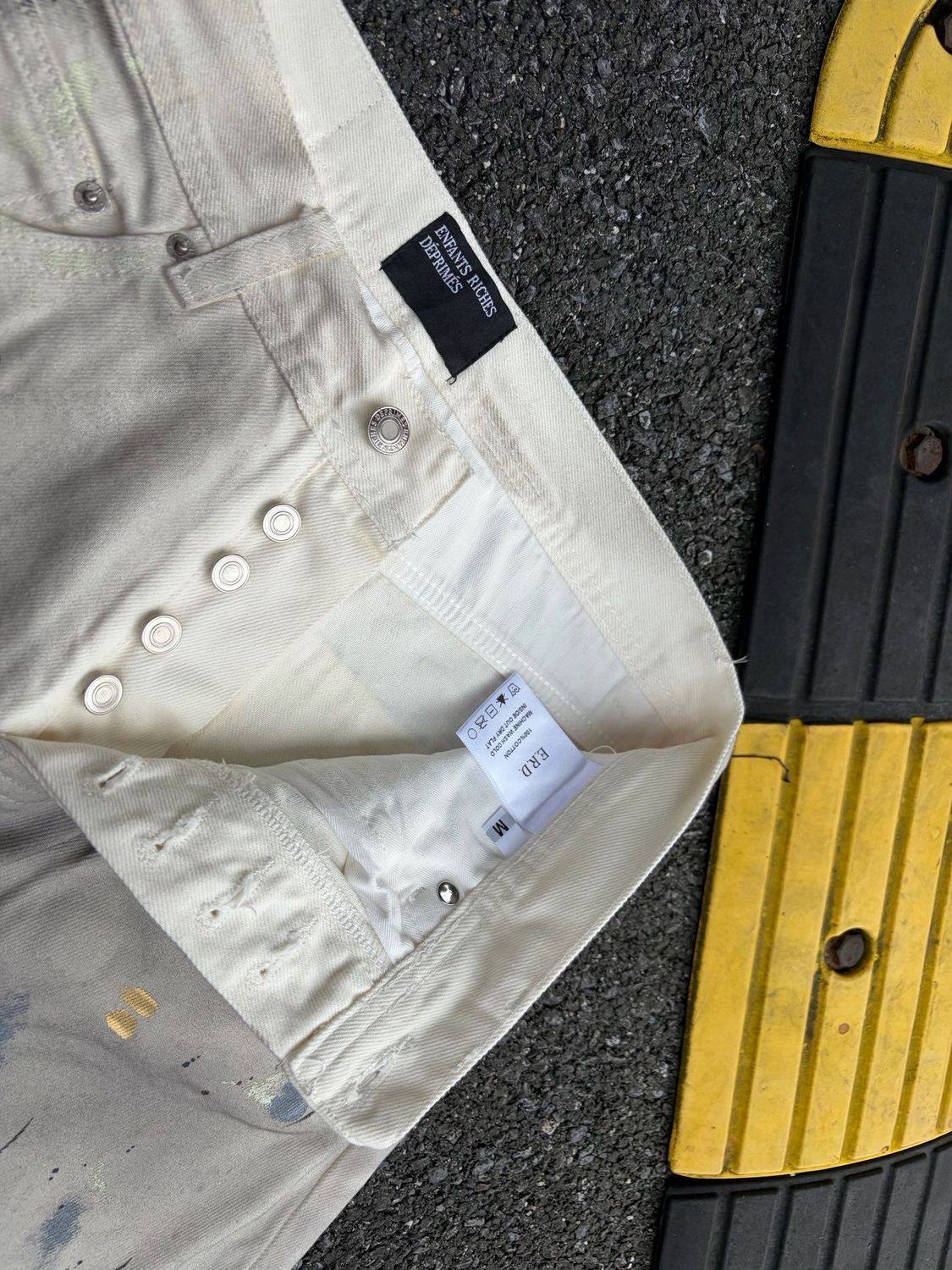 ENFANTS RICHES DEPRIMES ERD WHITE JEANS