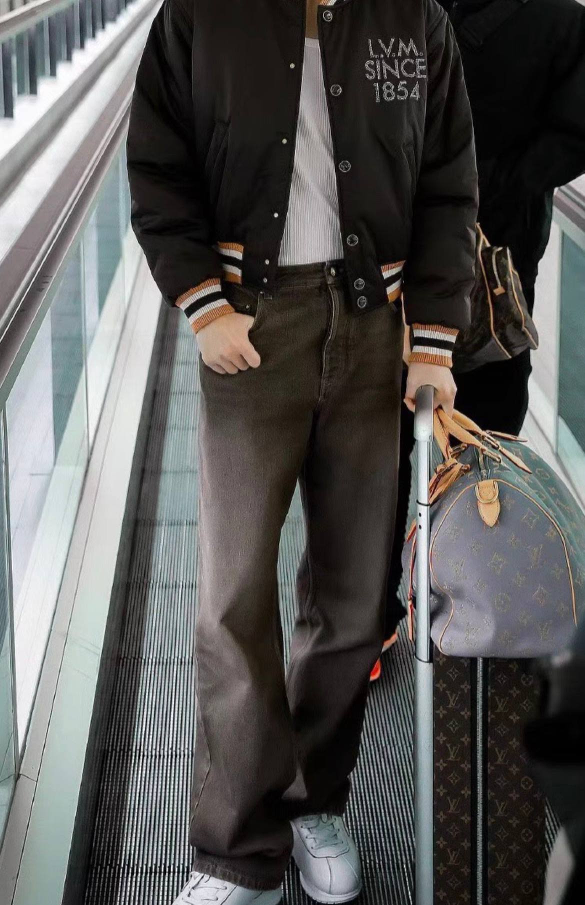 LOUIS VUITTON COFFE INDIGO DENIM SKATE PANTS