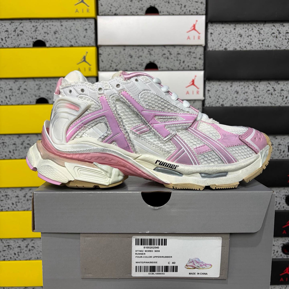 BALENCIGA RUNNER PINK SNEAKERS