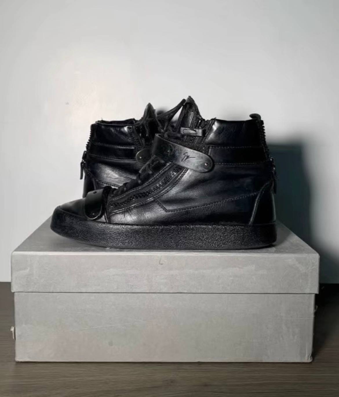 GIUSEPPE ZANOTTI SNEAKERS