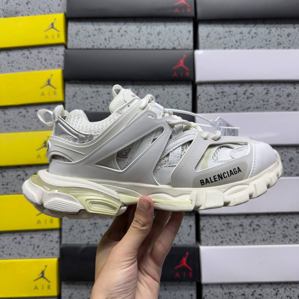 BALENCIAGA TRACK 1.0 WHITE SNEAKERS