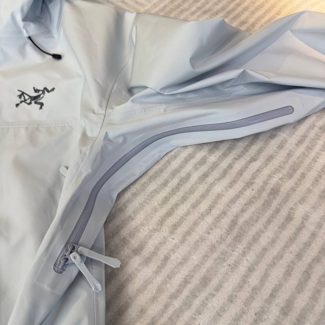 ARCTERYX BETA SL WHITE JACKET
