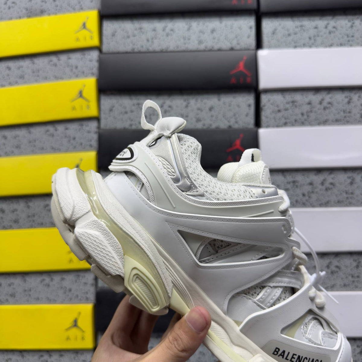 BALENCIAGA TRACK 1.0 WHITE SNEAKERS