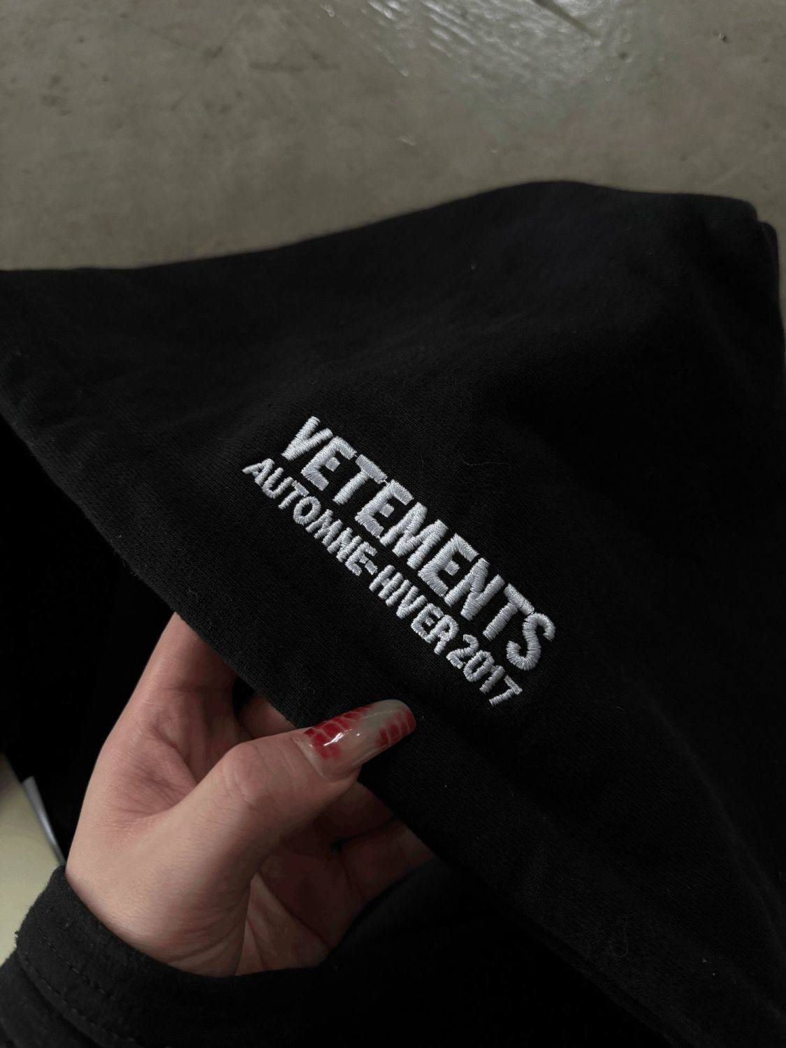VETEMENTS CROPPED BOMBER JACKET