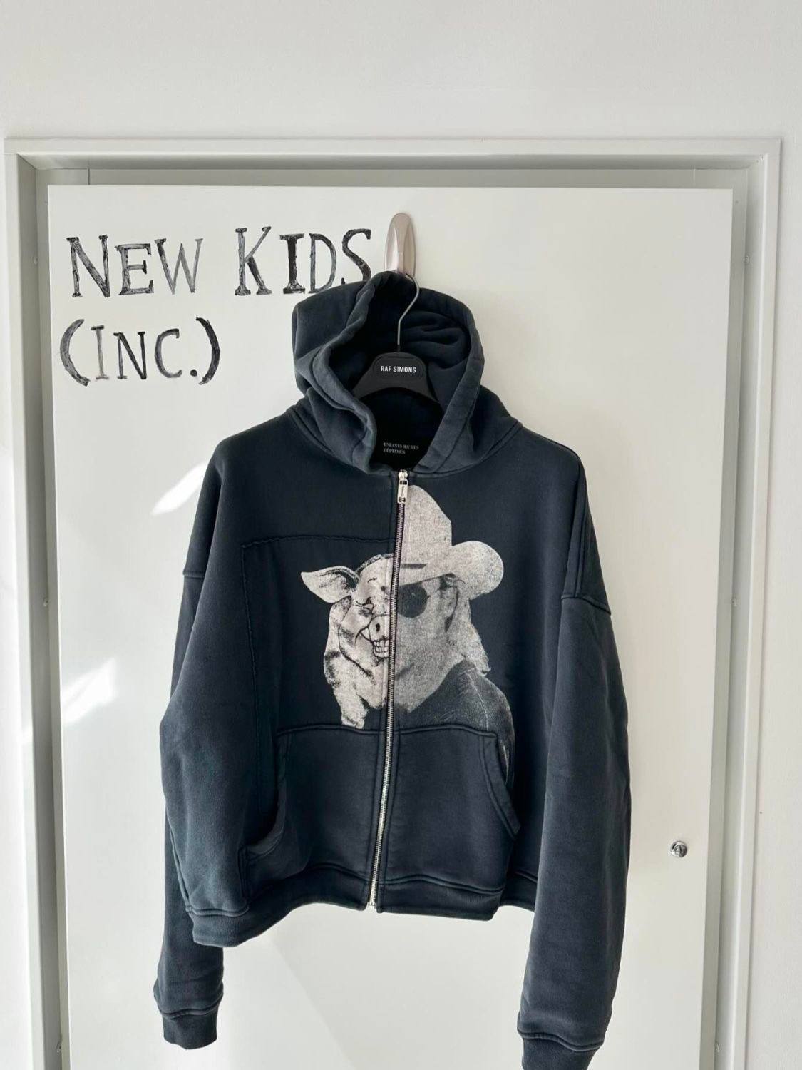 ENFANTS RICHES DÉPRIMÉS BLACK HOODIE