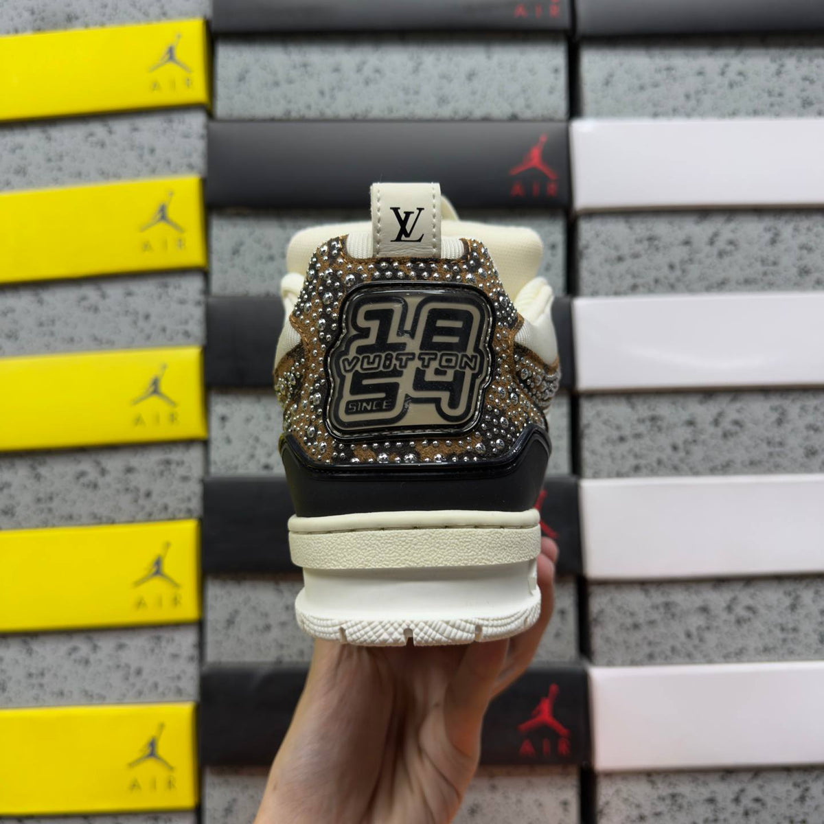 LOUIS VUITTON SKATE WHITE SNEAKERS