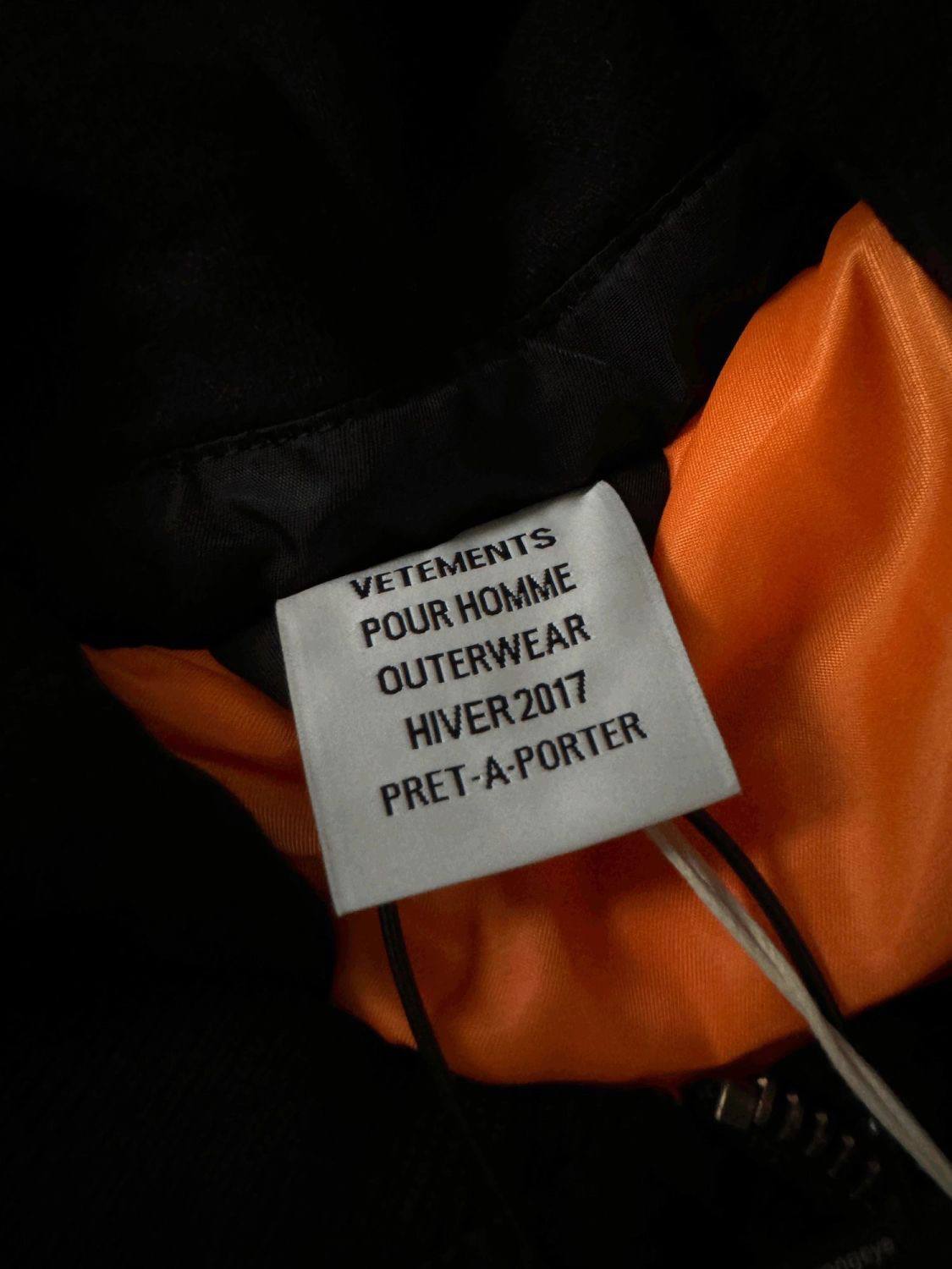 VETEMENTS CROPPED BOMBER JACKET
