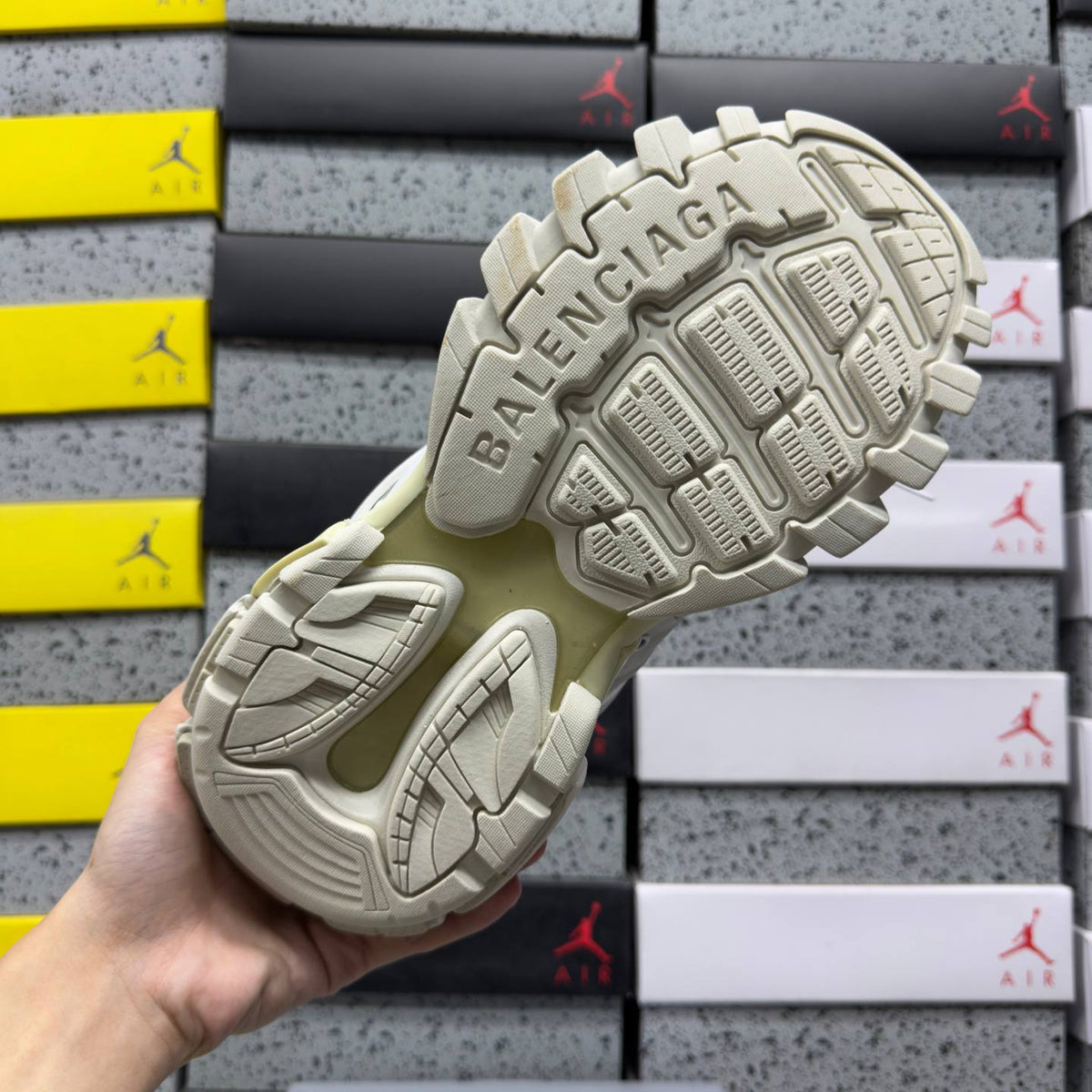 BALENCIAGA TRACK 1.0 WHITE SNEAKERS