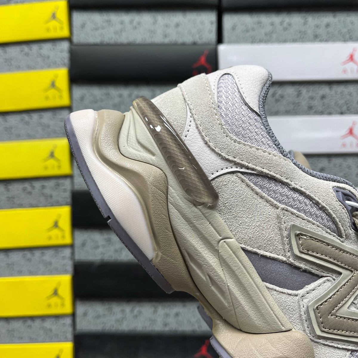 NEW BALANCE 9060 BEIGE SNEAKERS