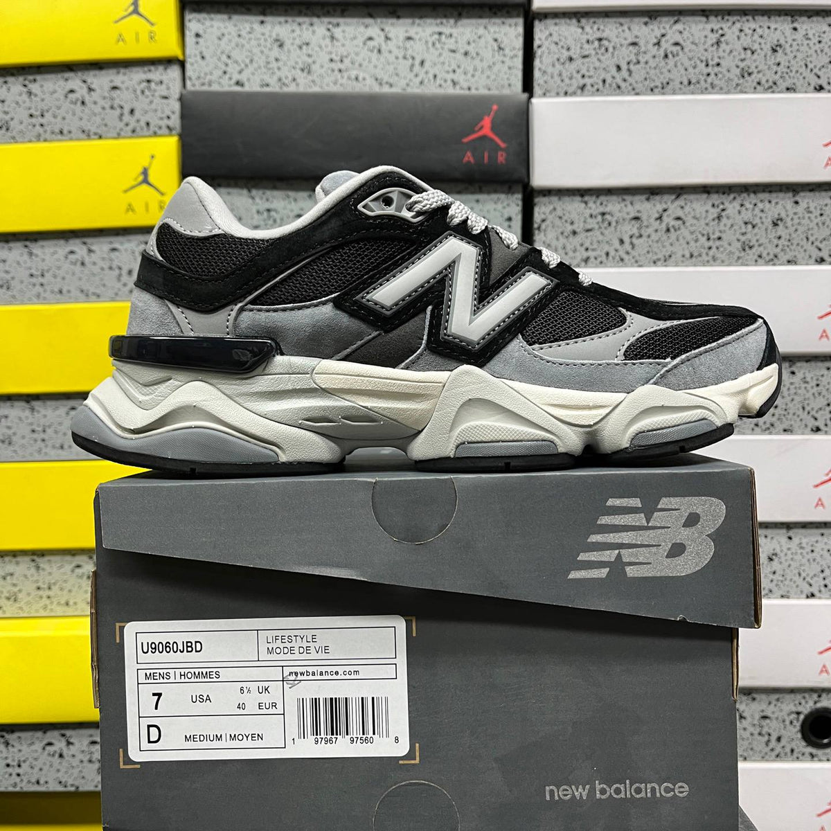NEW BALANCE 9060 BLACK GREY SNEAKERS