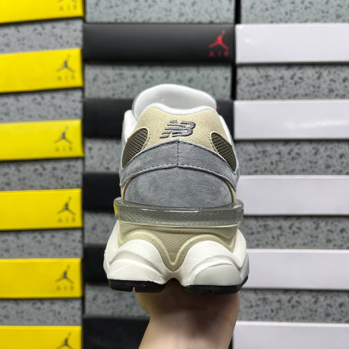 NEW BALANCE 9060 GREY BEIGE SNEAKERS