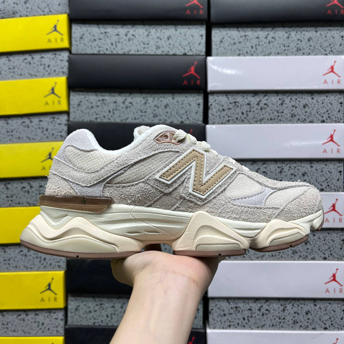 NEW BALANCE 9060 BEIGE SNEAKERS