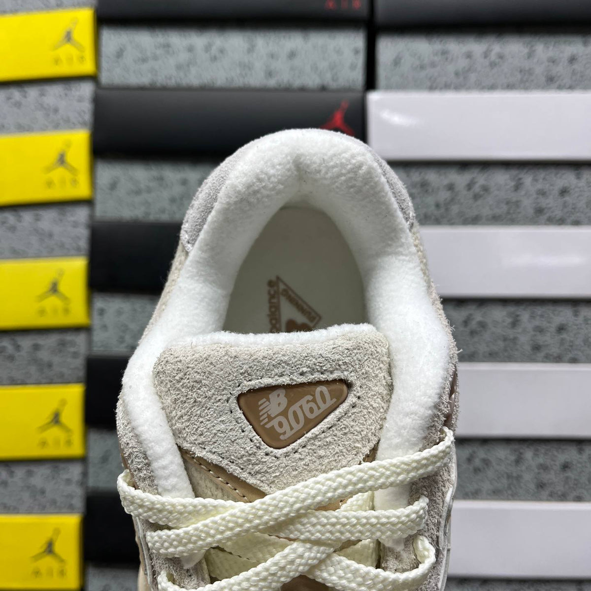 NEW BALANCE 9060 BEIGE SNEAKERS
