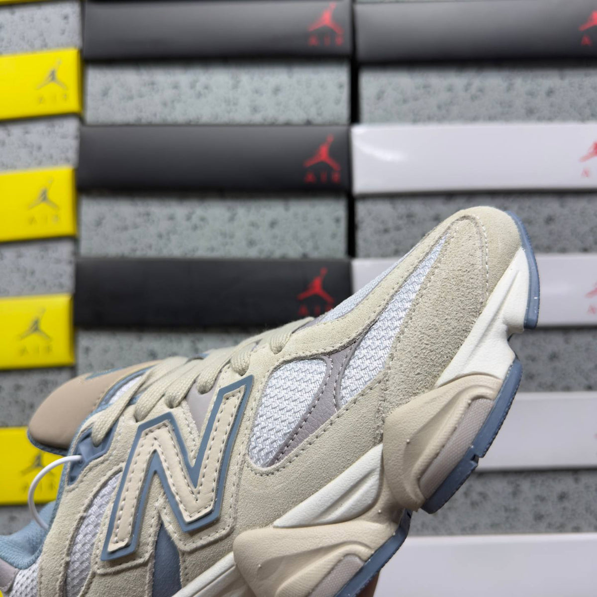 NEW BALANCE 9060 BEIGE BLUE SNEAKERS