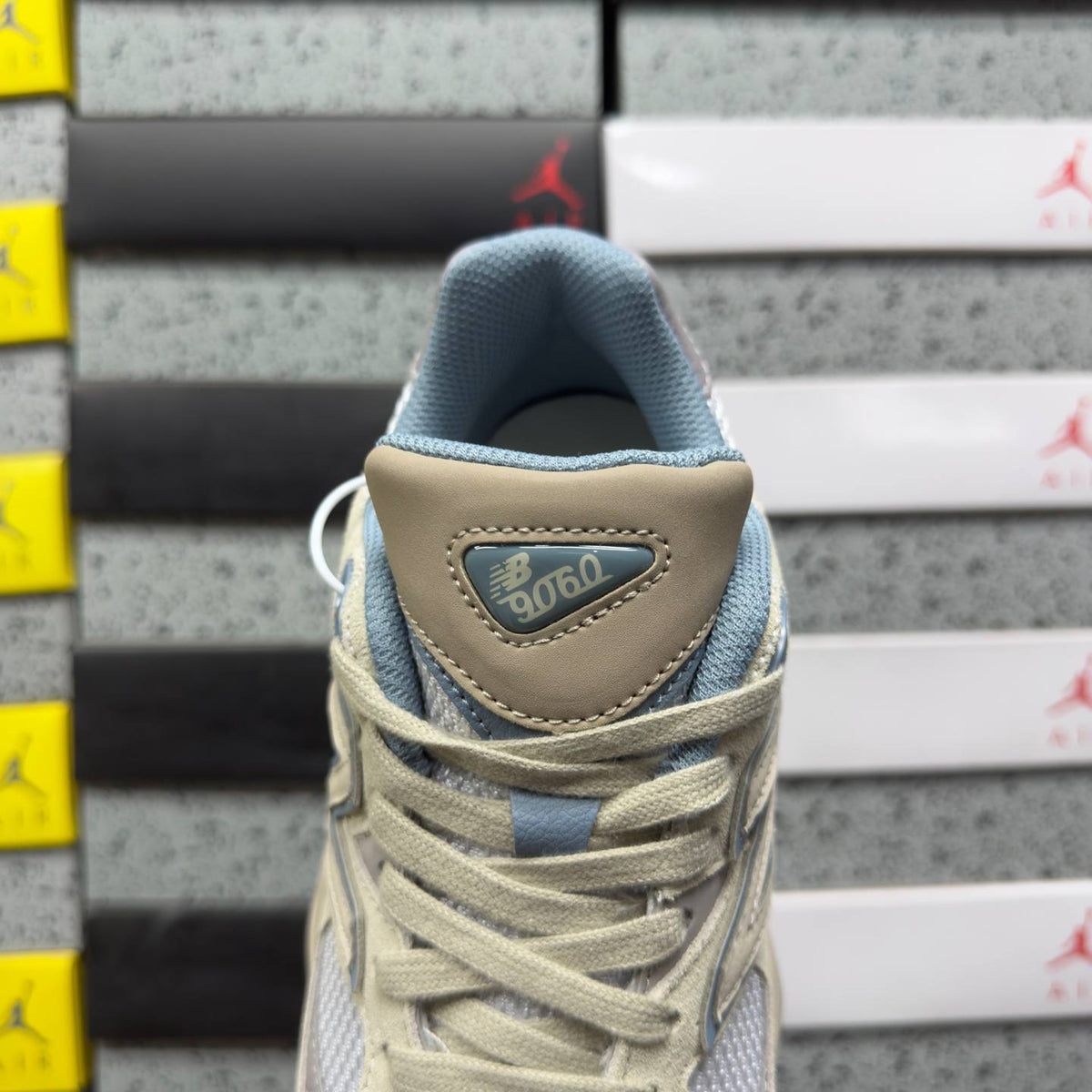 NEW BALANCE 9060 BEIGE BLUE SNEAKERS