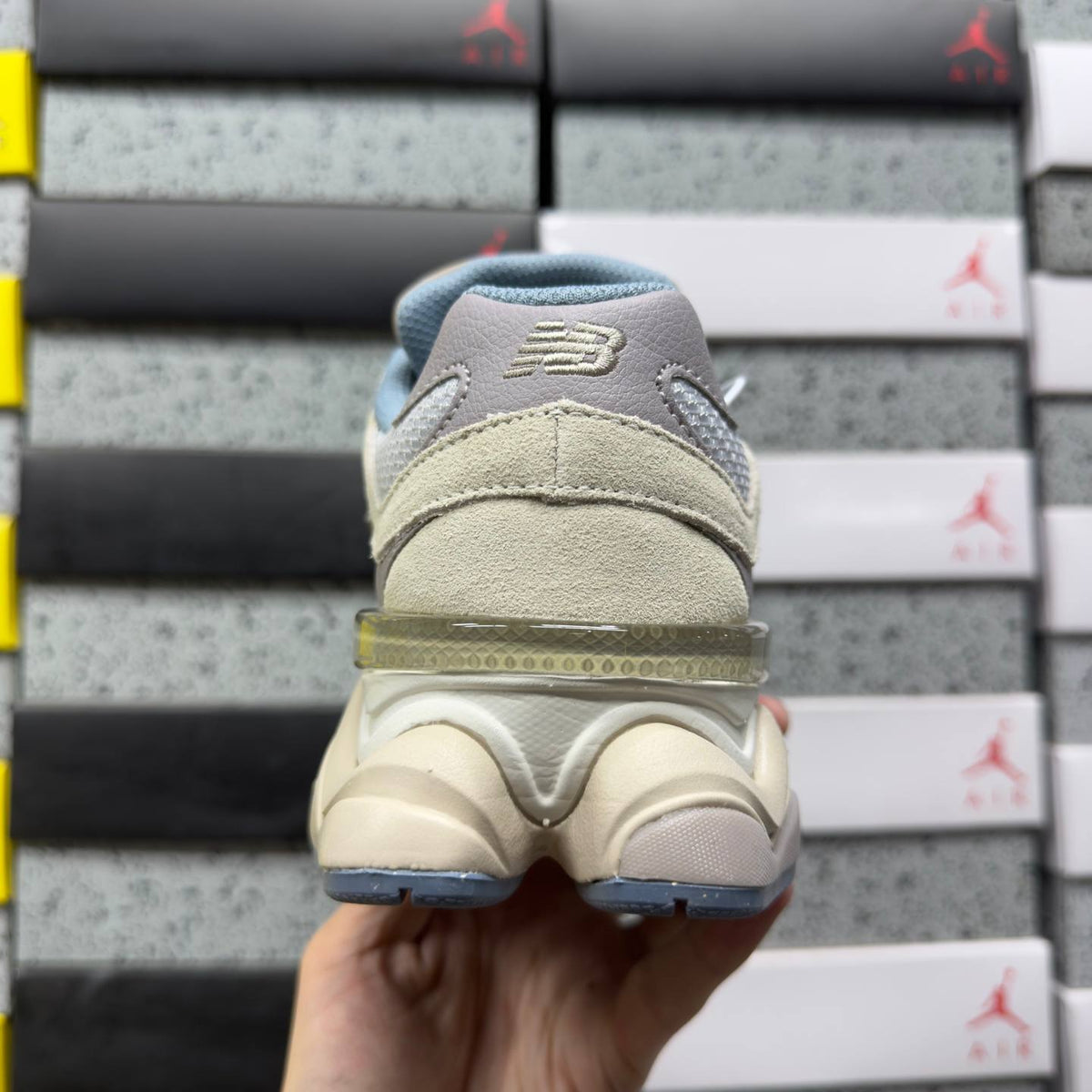 NEW BALANCE 9060 BEIGE BLUE SNEAKERS