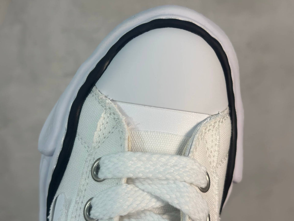 MAISON MIHARA YASUHIRO MMY PETERSON LOW DISTRESSED SNEAKERS