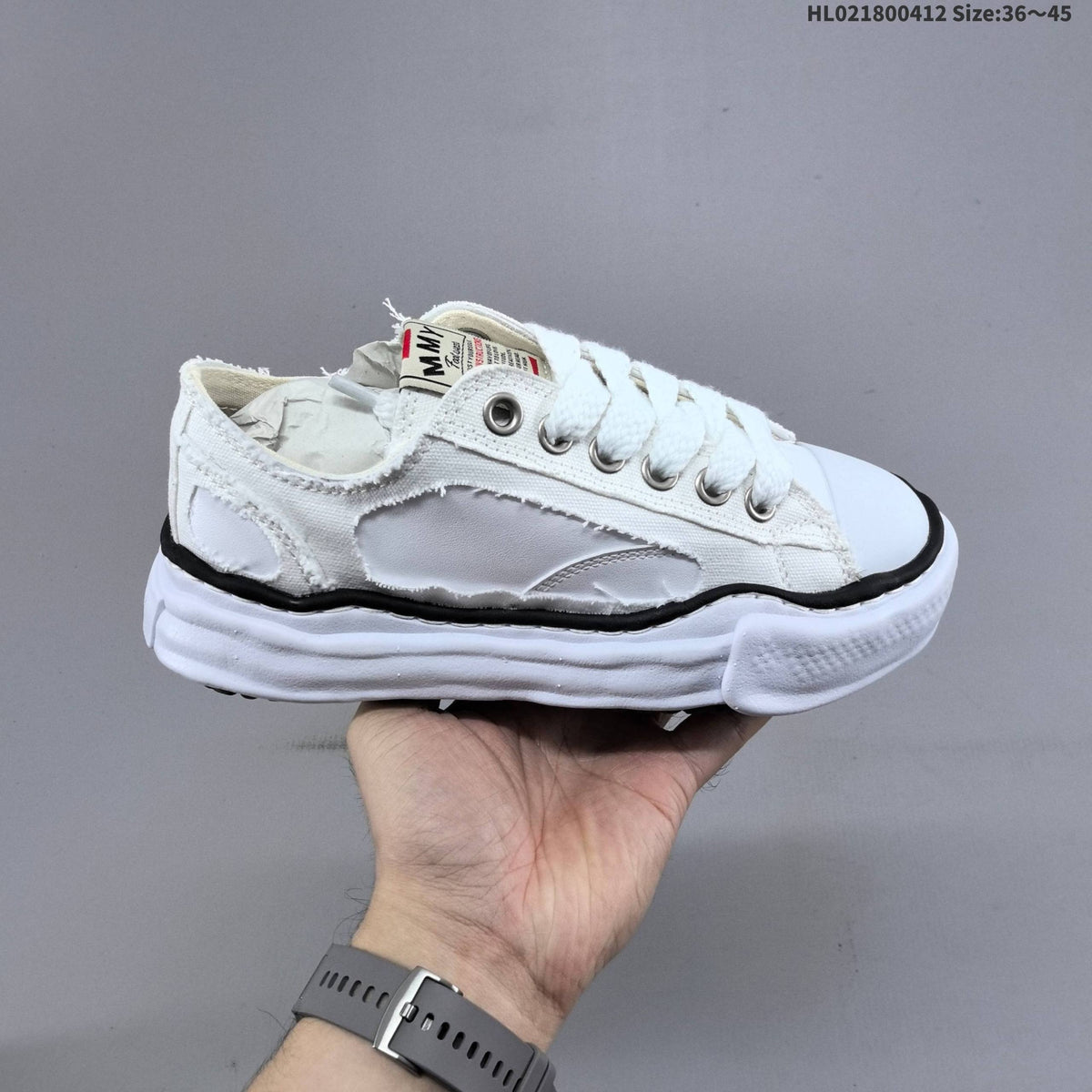 MAISON MIHARA YASUHIRO MMY PETERSON LOW DISTRESSED SNEAKERS