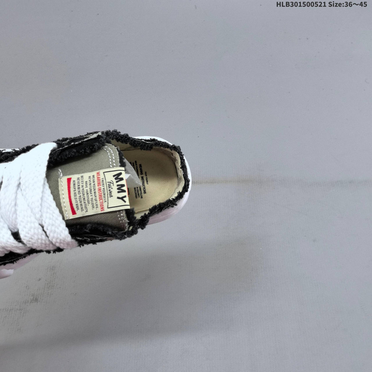 MAISON MIHARA YASUHIRO MMY PETERSON LOW CANVAS SNEAKERS