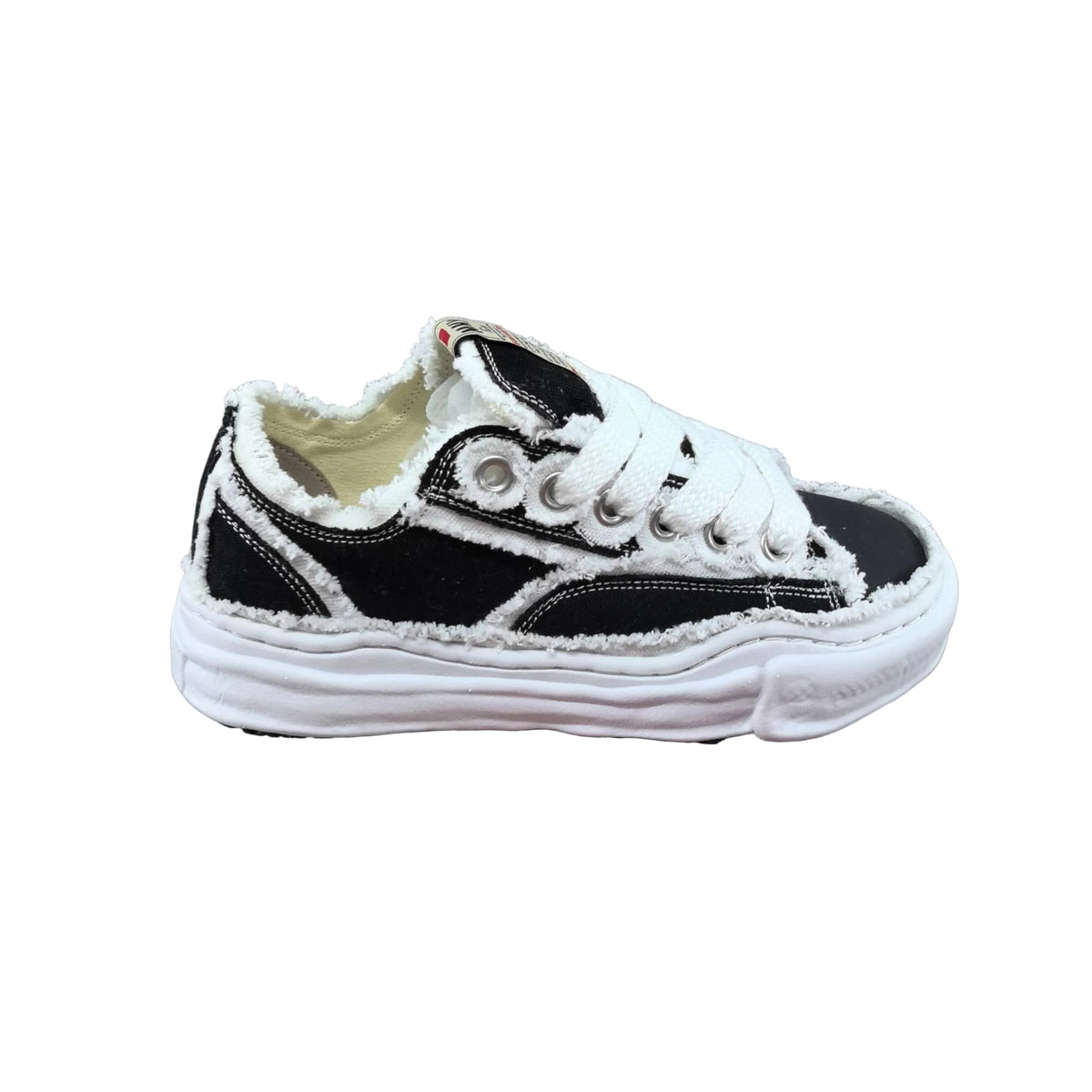 MAISON MIHARA YASUHIRO MMY PETERSON LOW DISTRESSED SNEAKERS