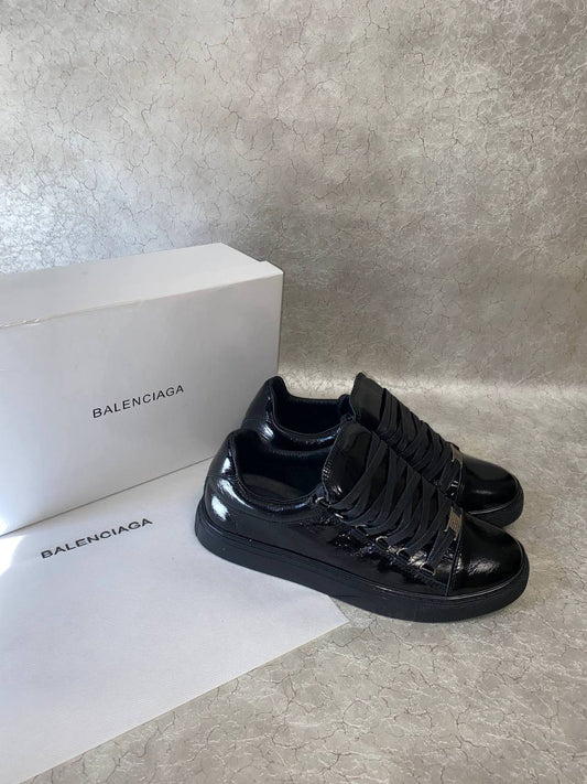 BALENCIAGA ARENA BLACK LOW SNEAKERS