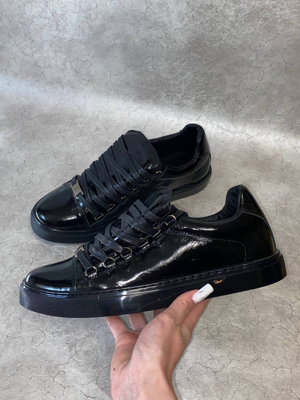 BALENCIAGA ARENA BLACK LOW SNEAKERS