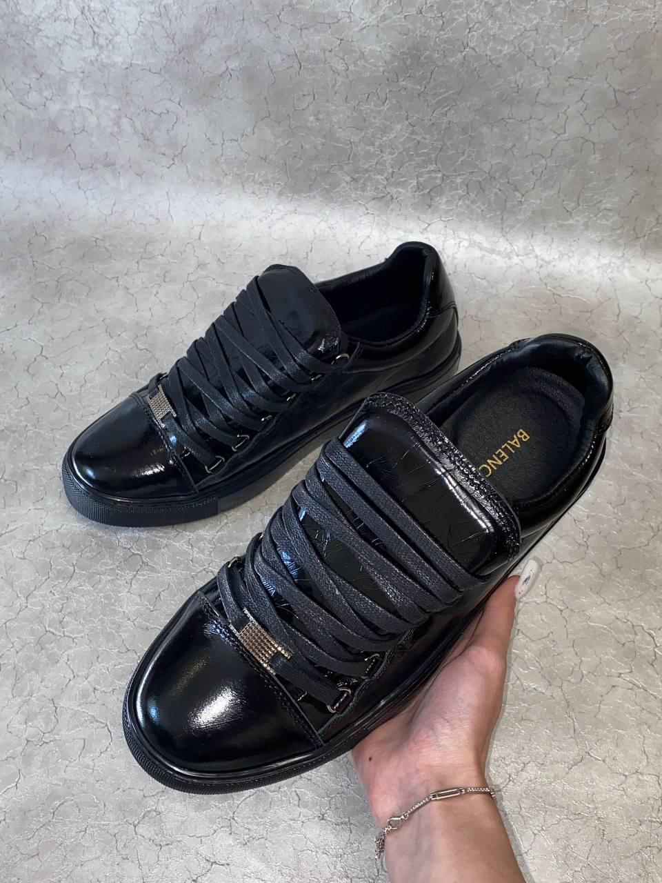 BALENCIAGA ARENA BLACK LOW SNEAKERS