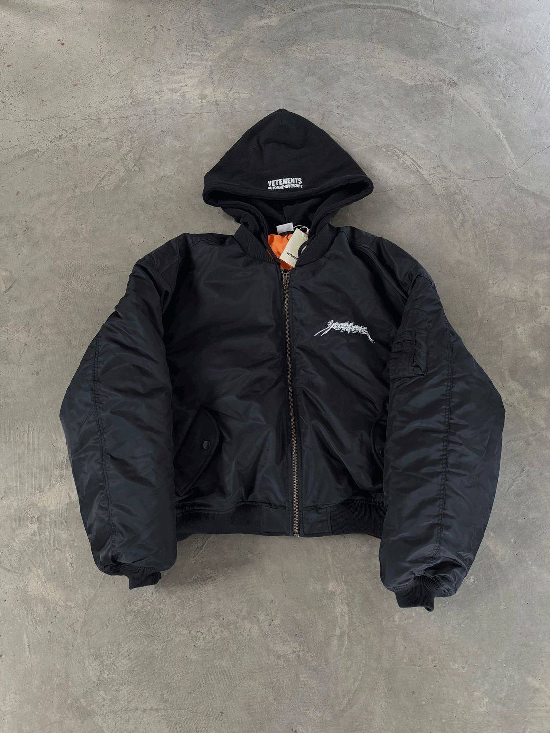 VETEMENTS CROPPED BOMBER JACKET