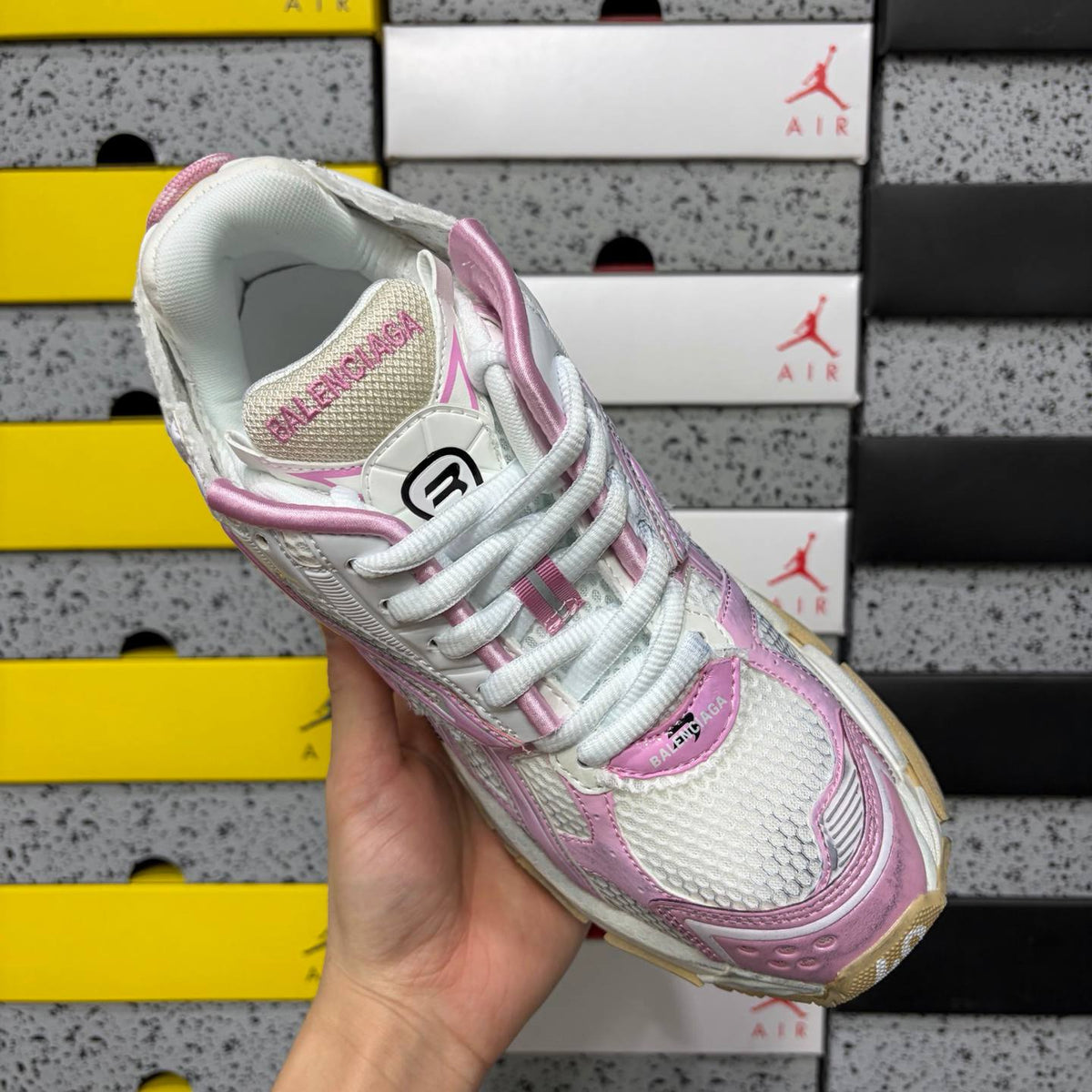 BALENCIGA RUNNER PINK SNEAKERS