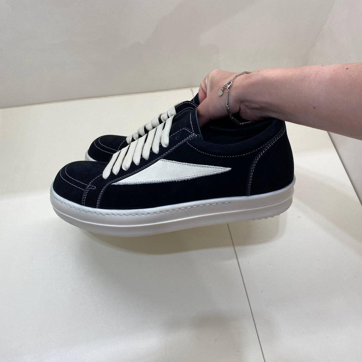 RICK OWENS STROBE VINTAGE LOW BLACK SUEDE