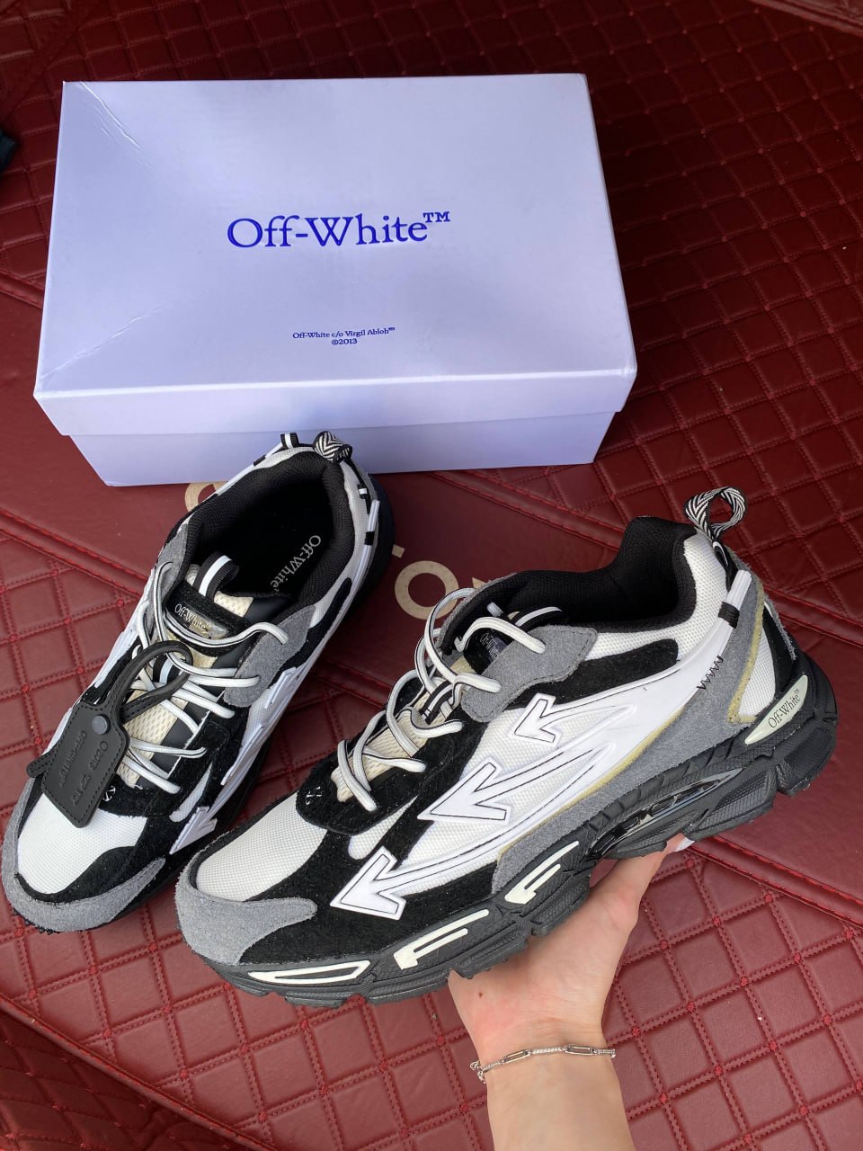 OFF WHITE BE RIGHT BACK LIGHT GREY SNEAKERS
