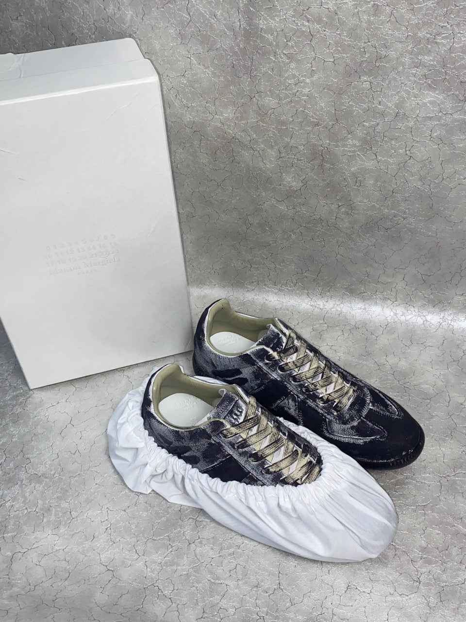 MAISON MARGIELA REPLICA PAINT SPLATTER BLACK