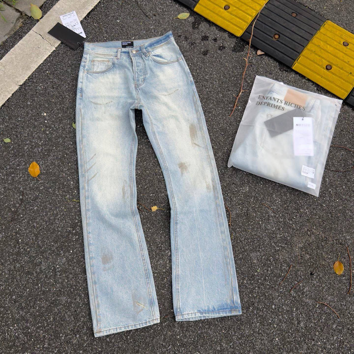 ENFANTS RICHES DEPRIMES JEANS