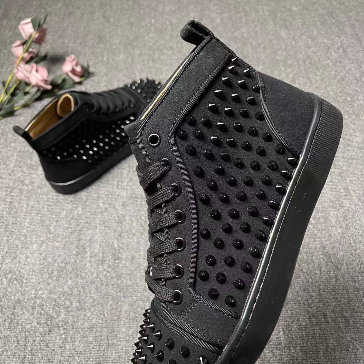 CHRISTIAN LOUBOUTIN BLACK SHOES