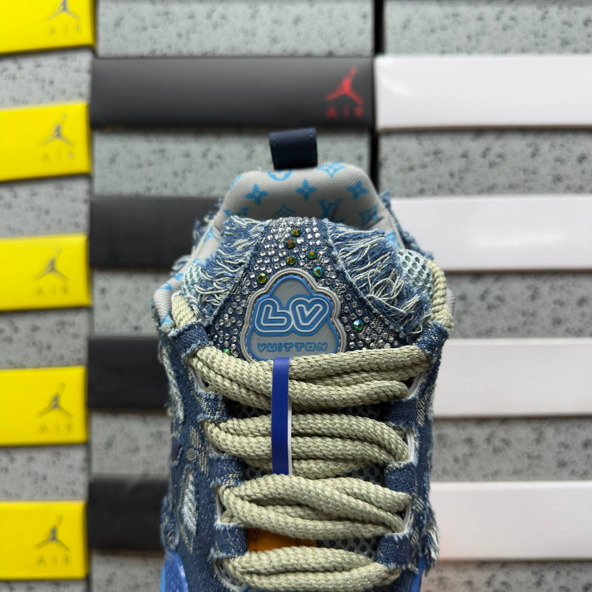 LOUIS VUITTON SKATE BLUE SNEAKERS