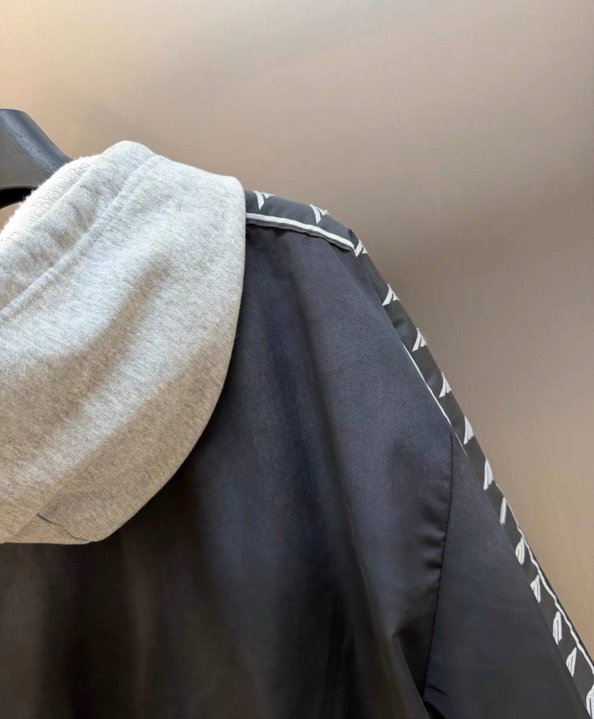 BALENCIAGA JACKET