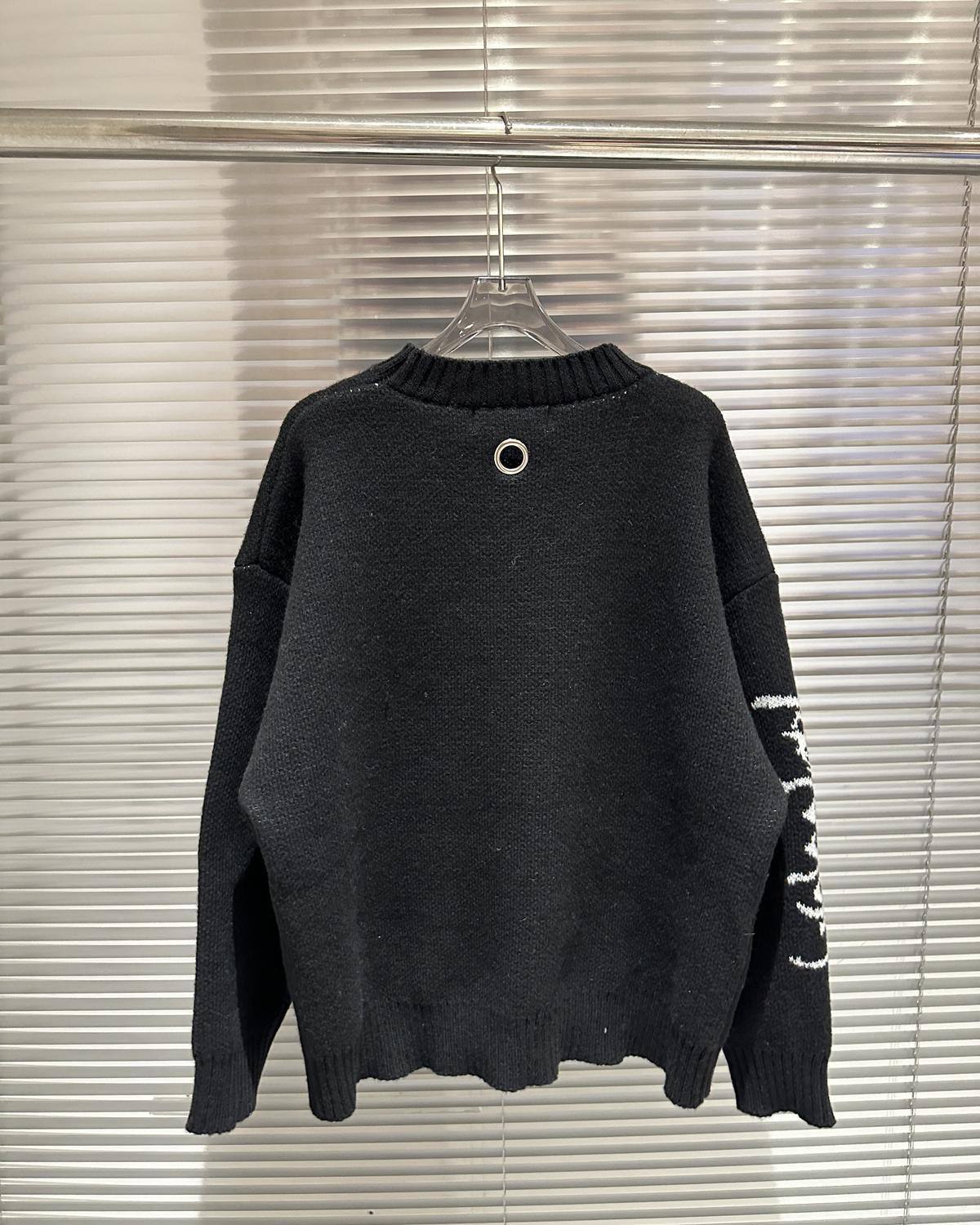 GRAILZ PROJECT SWEATER