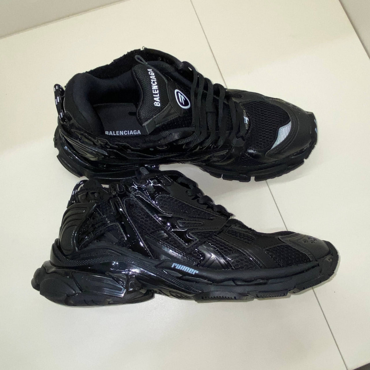 BALENCIAGA RUNNER BLACK