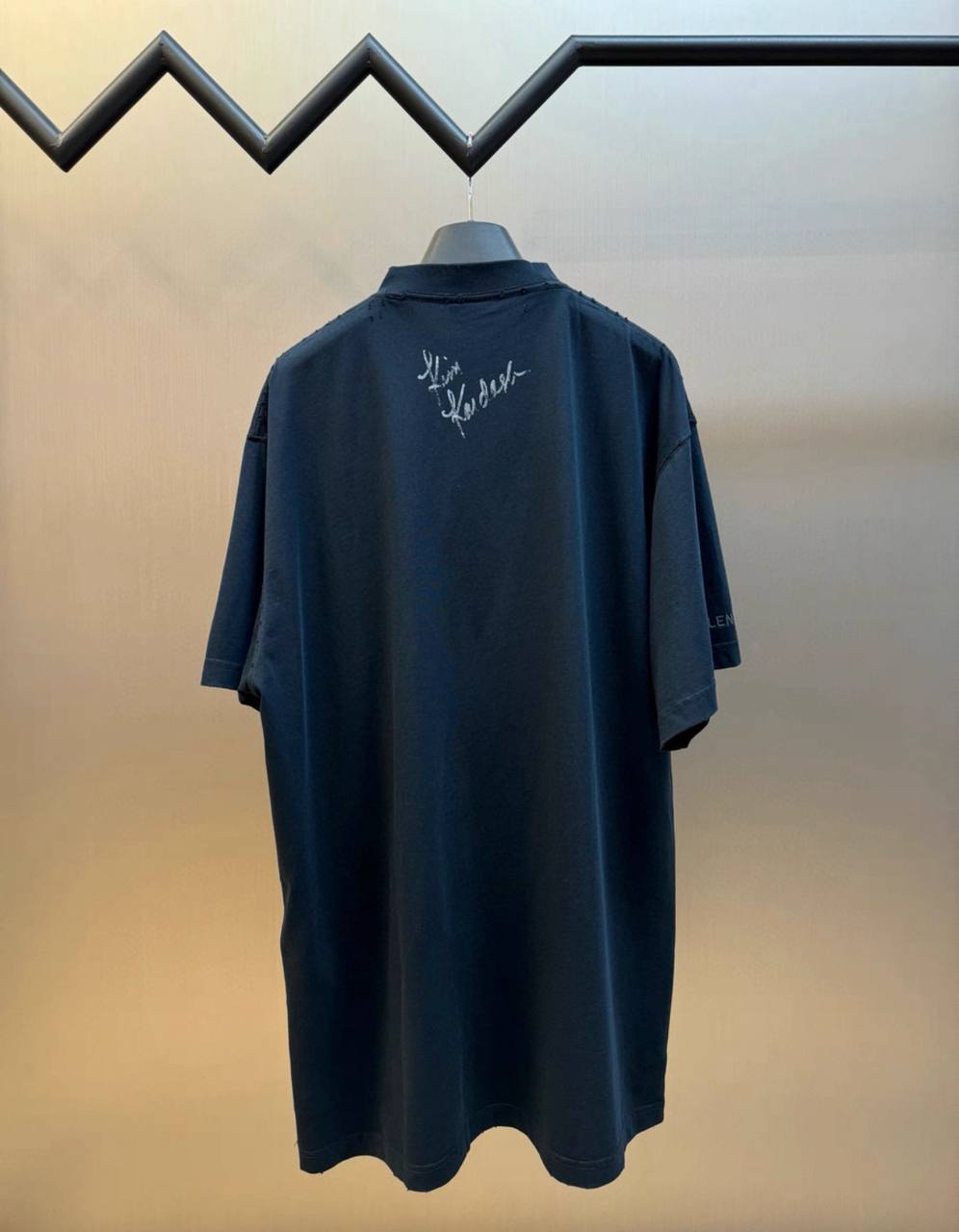 BALENCIAGA KIM KARDASHIAN T-SHIRT