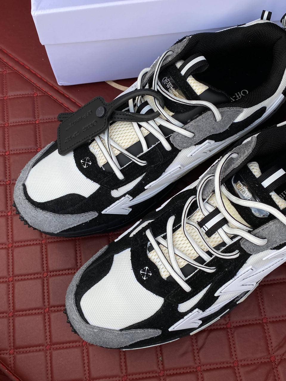 OFF WHITE BE RIGHT BACK LIGHT GREY SNEAKERS