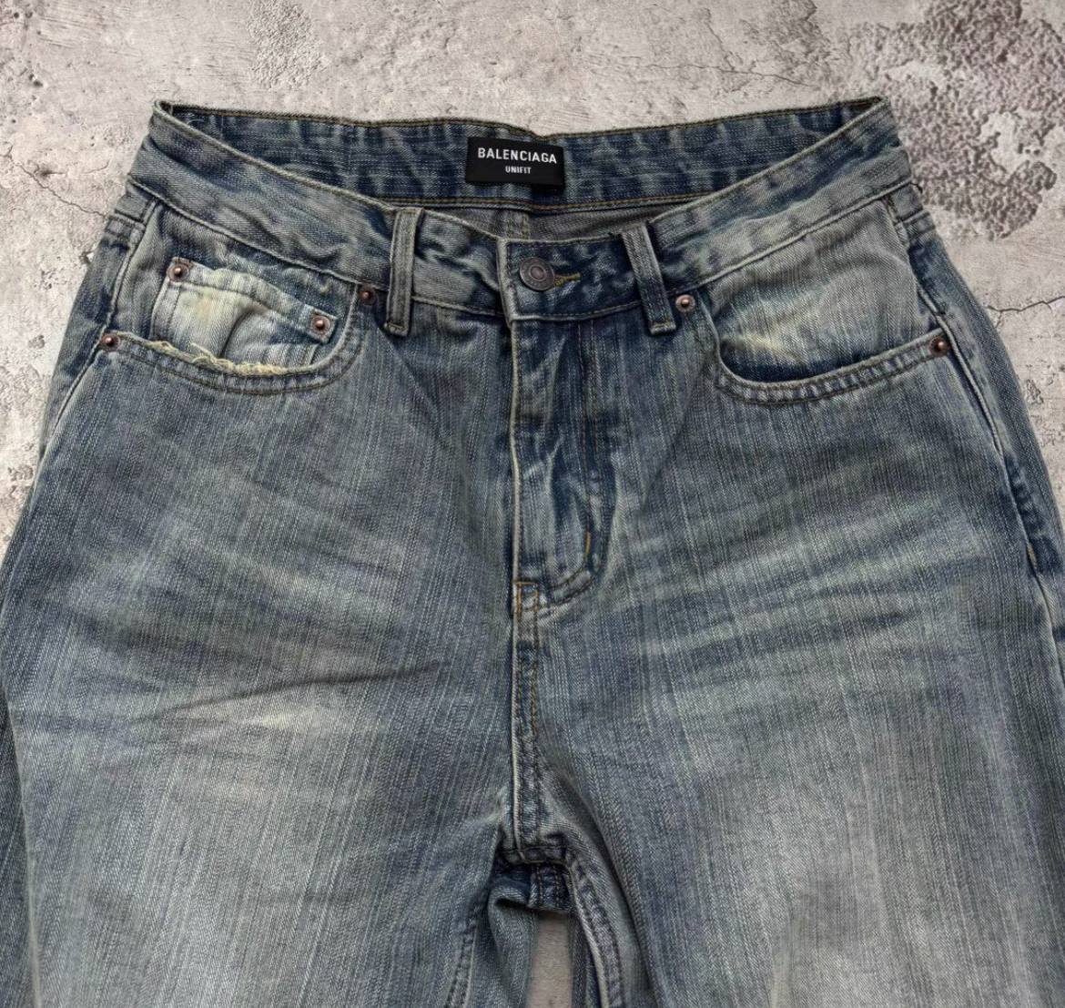 BALENCIAGA BAGGY FLARED BLUE JEANS
