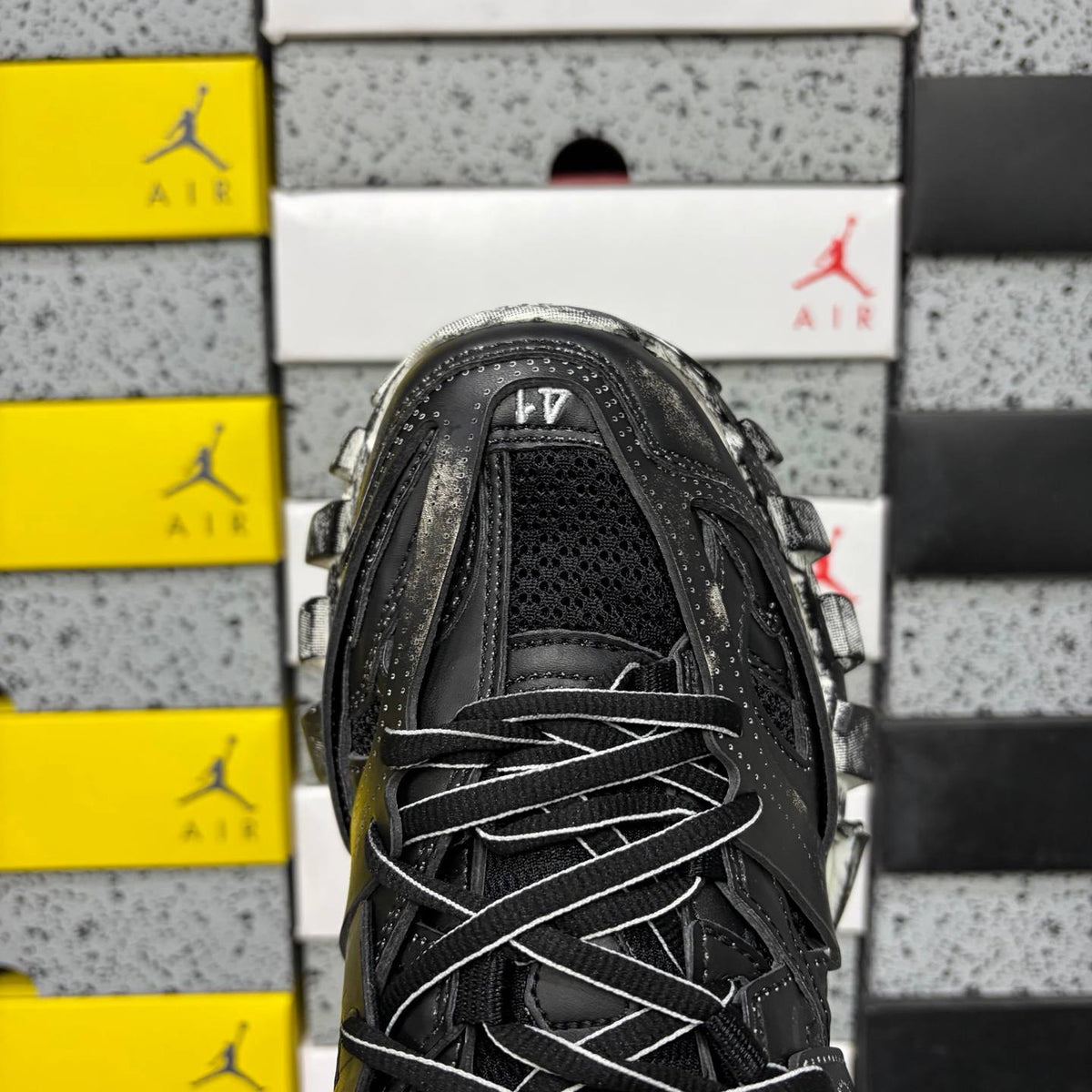 BALENCIAGA TRACK 1.0 BLACK SNEAKERS