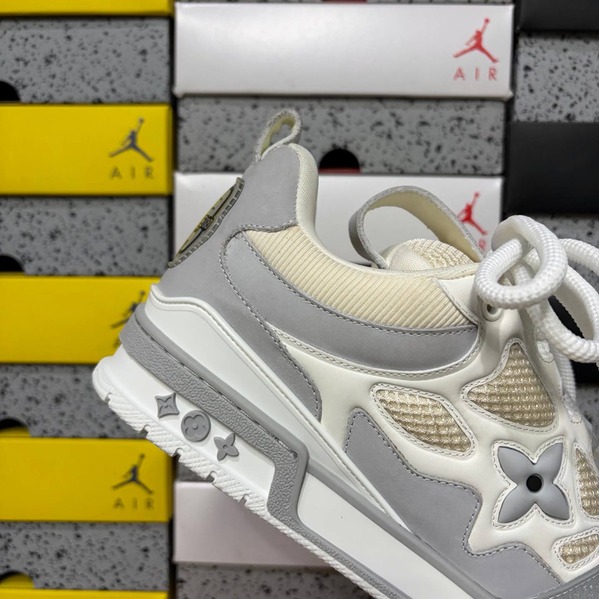 LOUIS VUITTON SKATE WHITE SNEAKERS