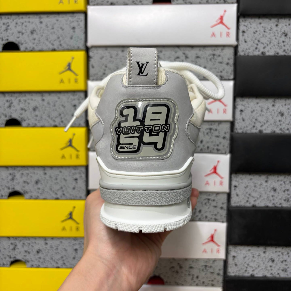 LOUIS VUITTON SKATE WHITE SNEAKERS